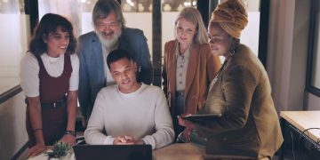 Understanding Korean Workplace Culture: Tips for US Professionals in 2025 - Cover Image